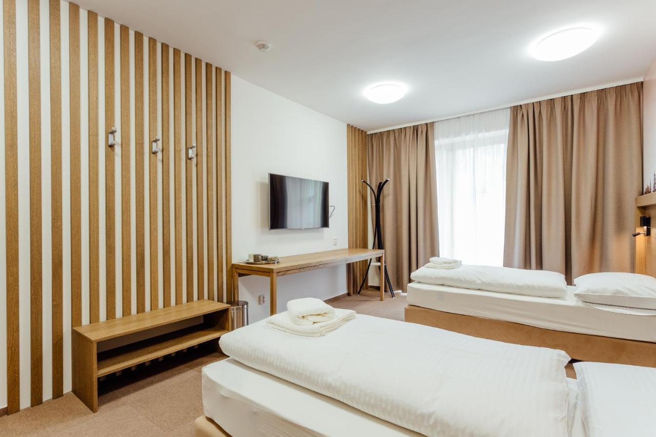 Apartmany Humno Valča Exterior foto