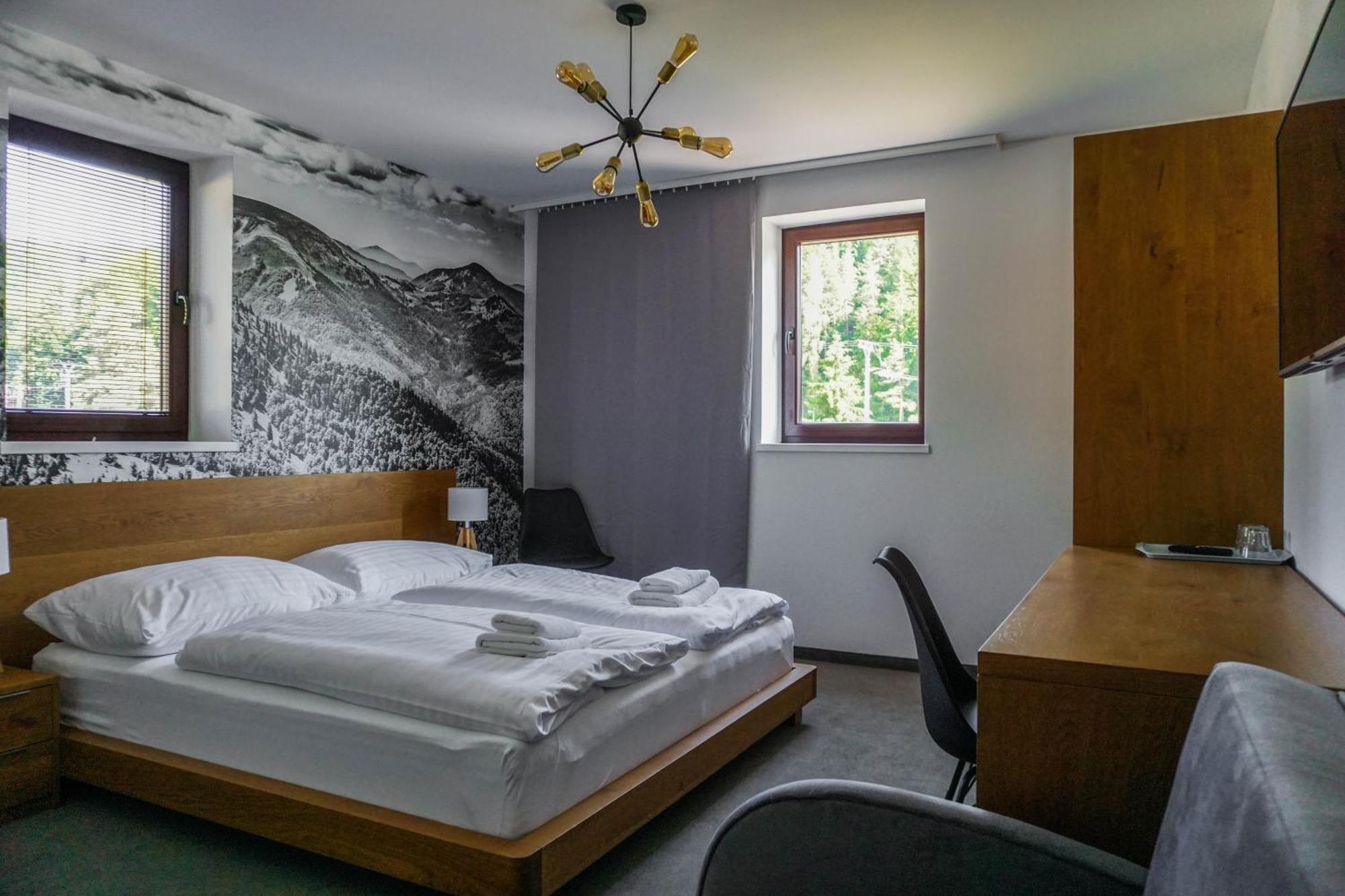 Apartmany Humno Valča Exterior foto